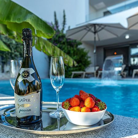 Luxury Villas White Sails Pinezići Esterno foto
