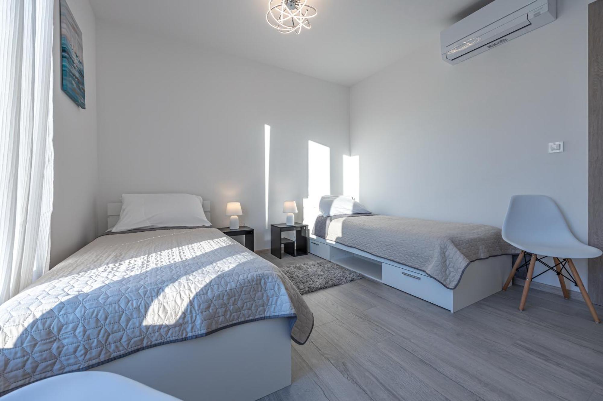 Luxury Villas White Sails Pinezići Esterno foto