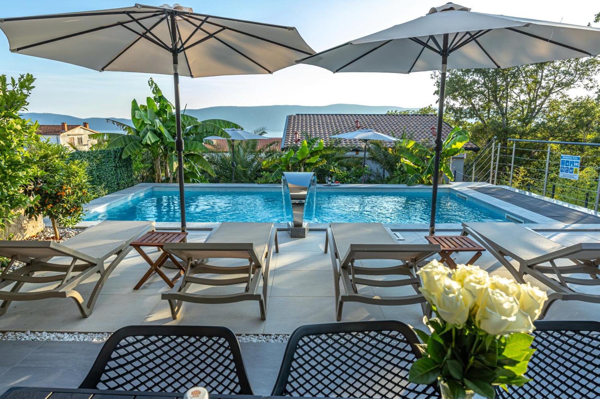 Luxury Villas White Sails Pinezići Esterno foto