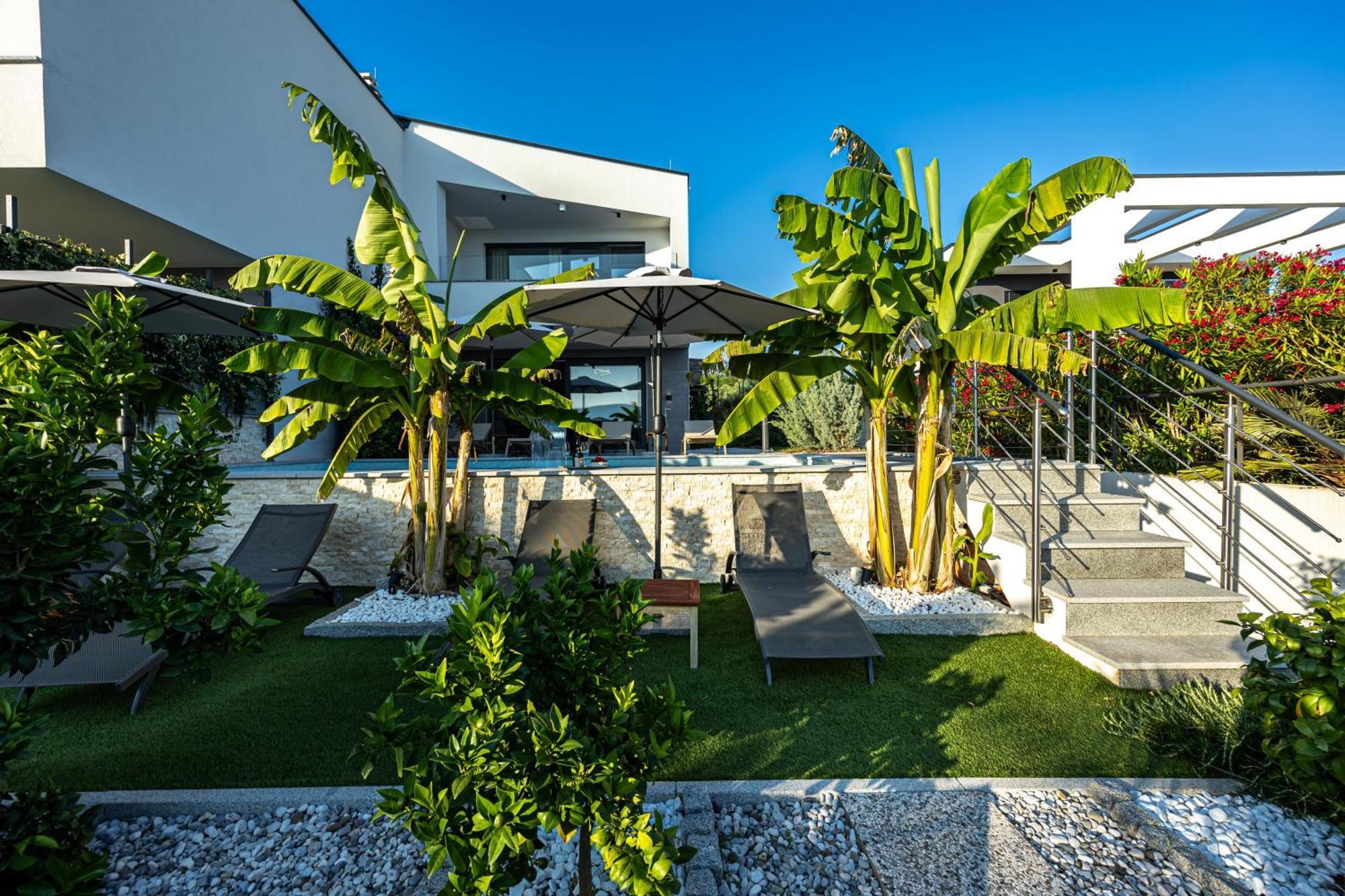 Luxury Villas White Sails Pinezići Esterno foto