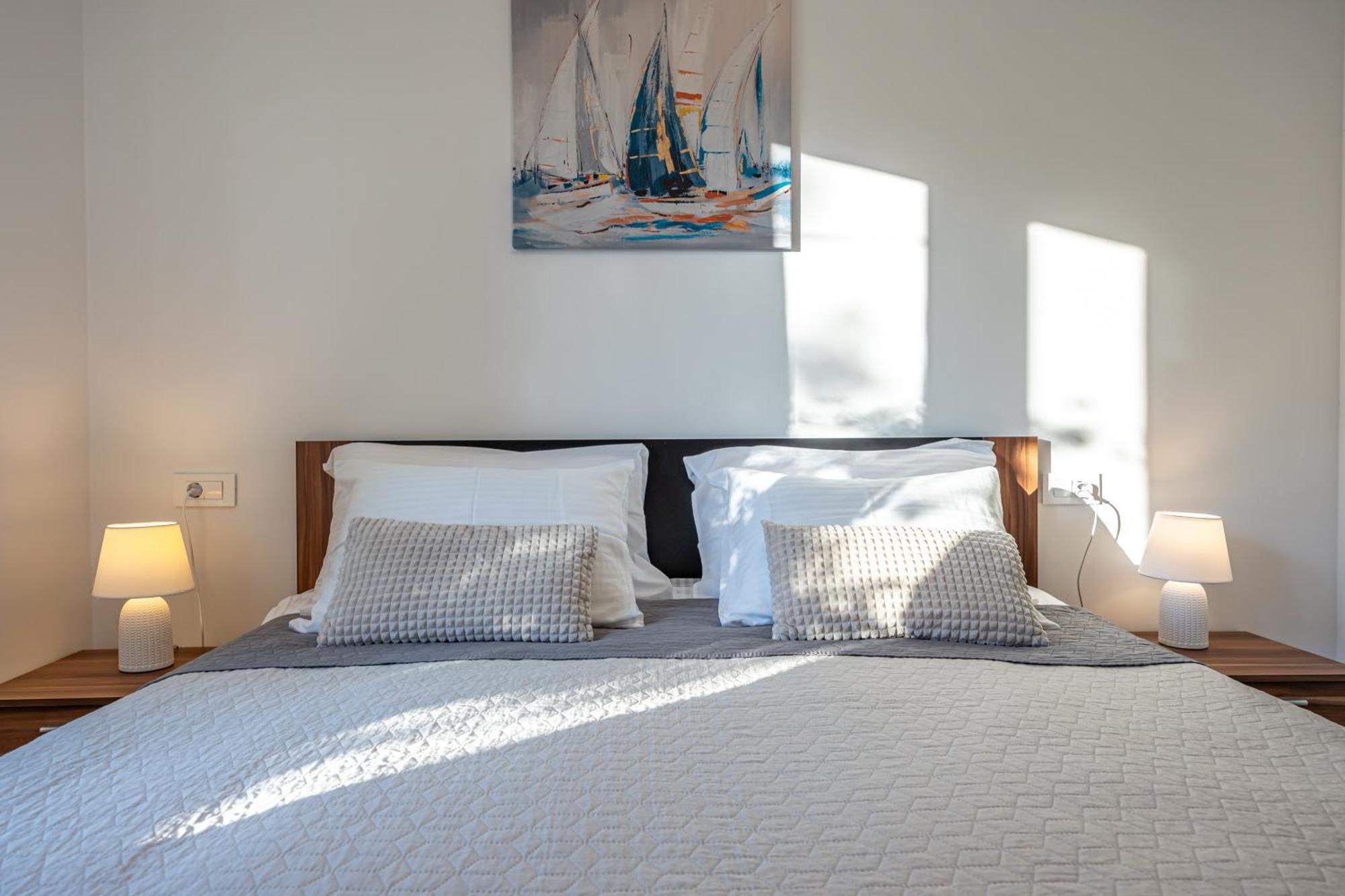 Luxury Villas White Sails Pinezići Esterno foto