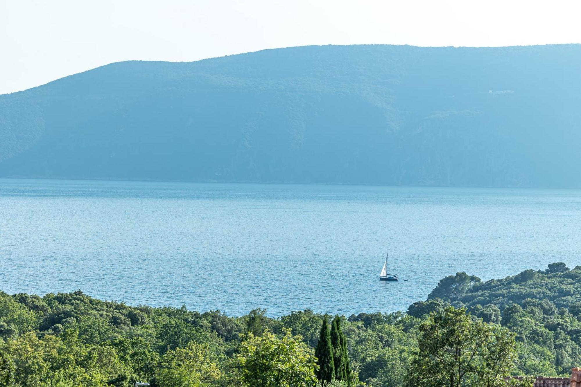 Luxury Villas White Sails Pinezići Esterno foto