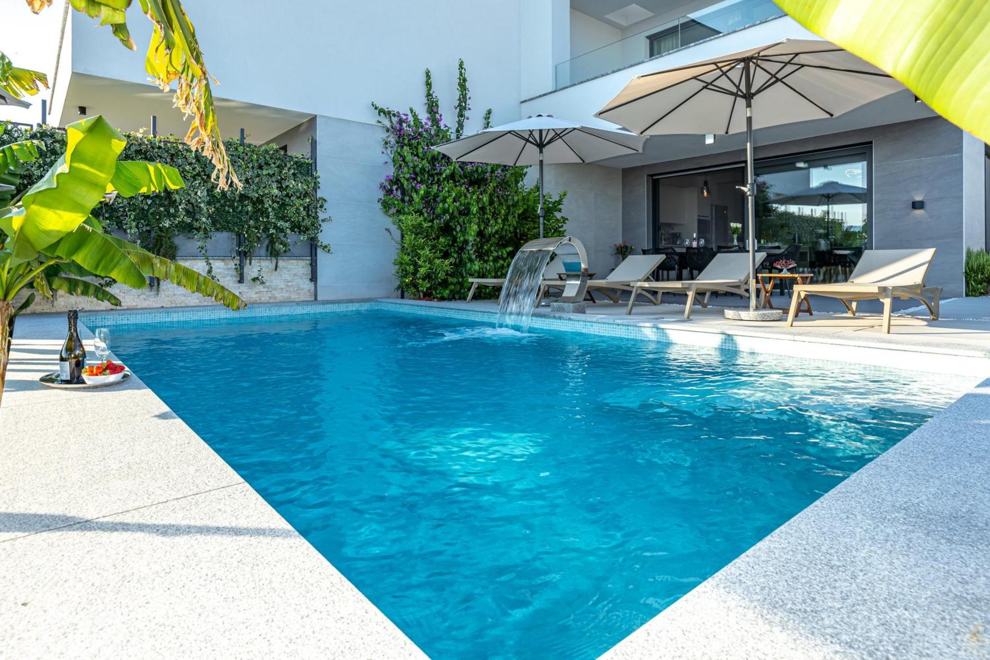 Luxury Villas White Sails Pinezići Esterno foto