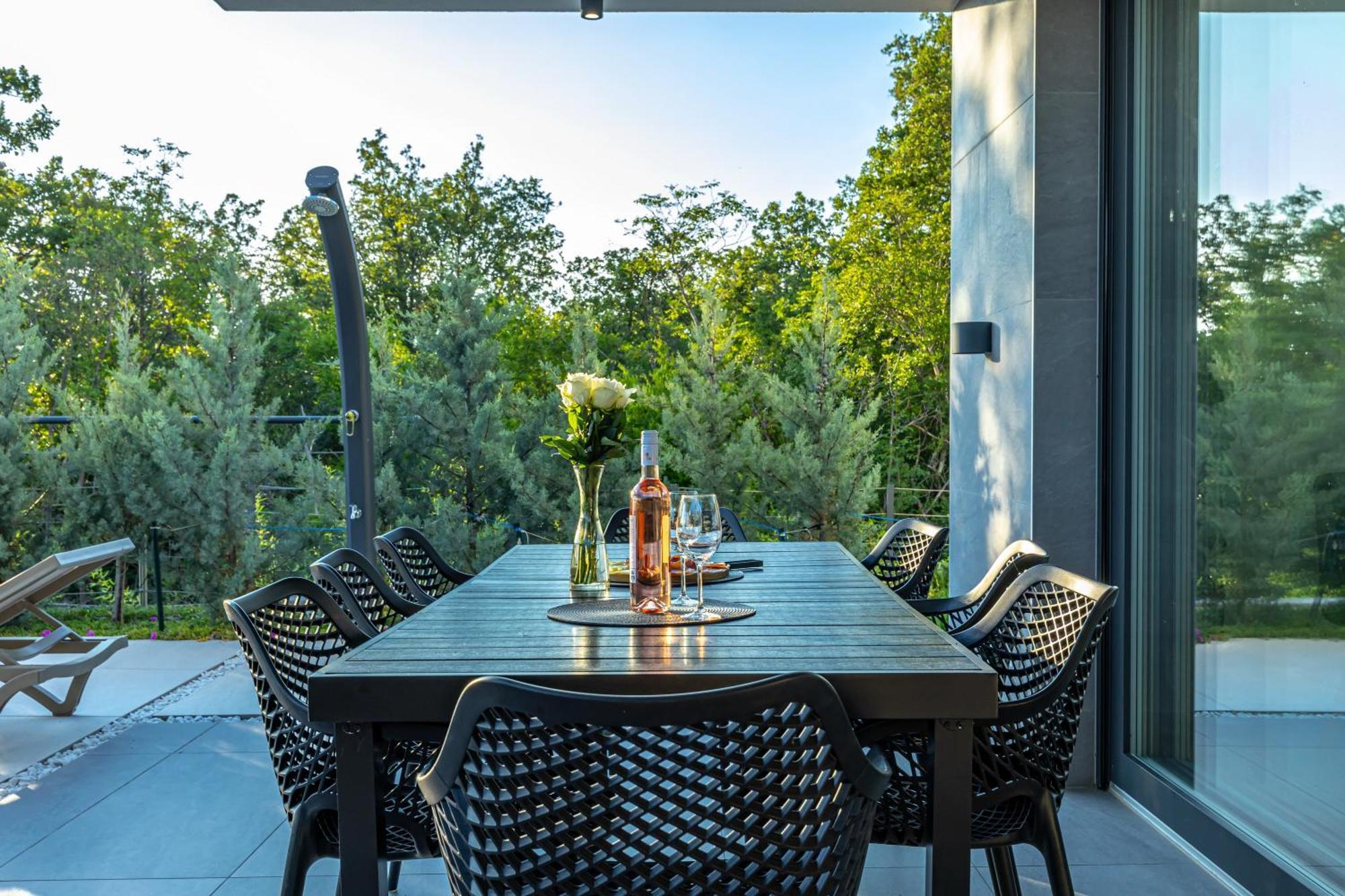 Luxury Villas White Sails Pinezići Esterno foto
